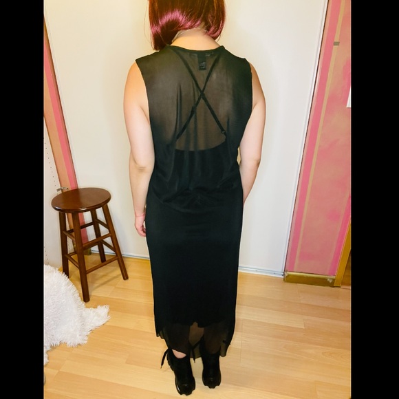 Two Piece: Mesh Cover Slip Dress - Picture 15 of 16